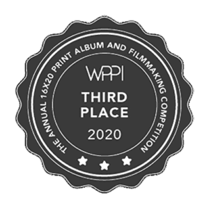 Elegant black WPPI Third Place 2020 badge, symbolizing storytelling excellence in destination wedding photography in Italy.