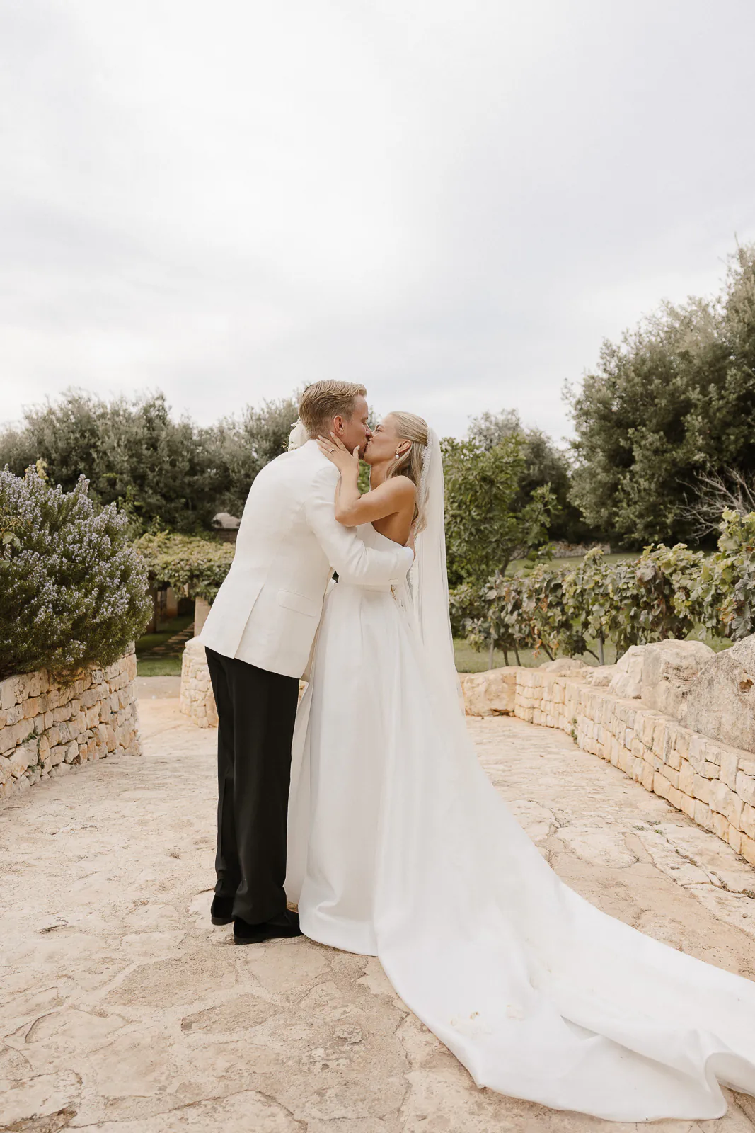 destination editorial wedding puglia masseria grieco