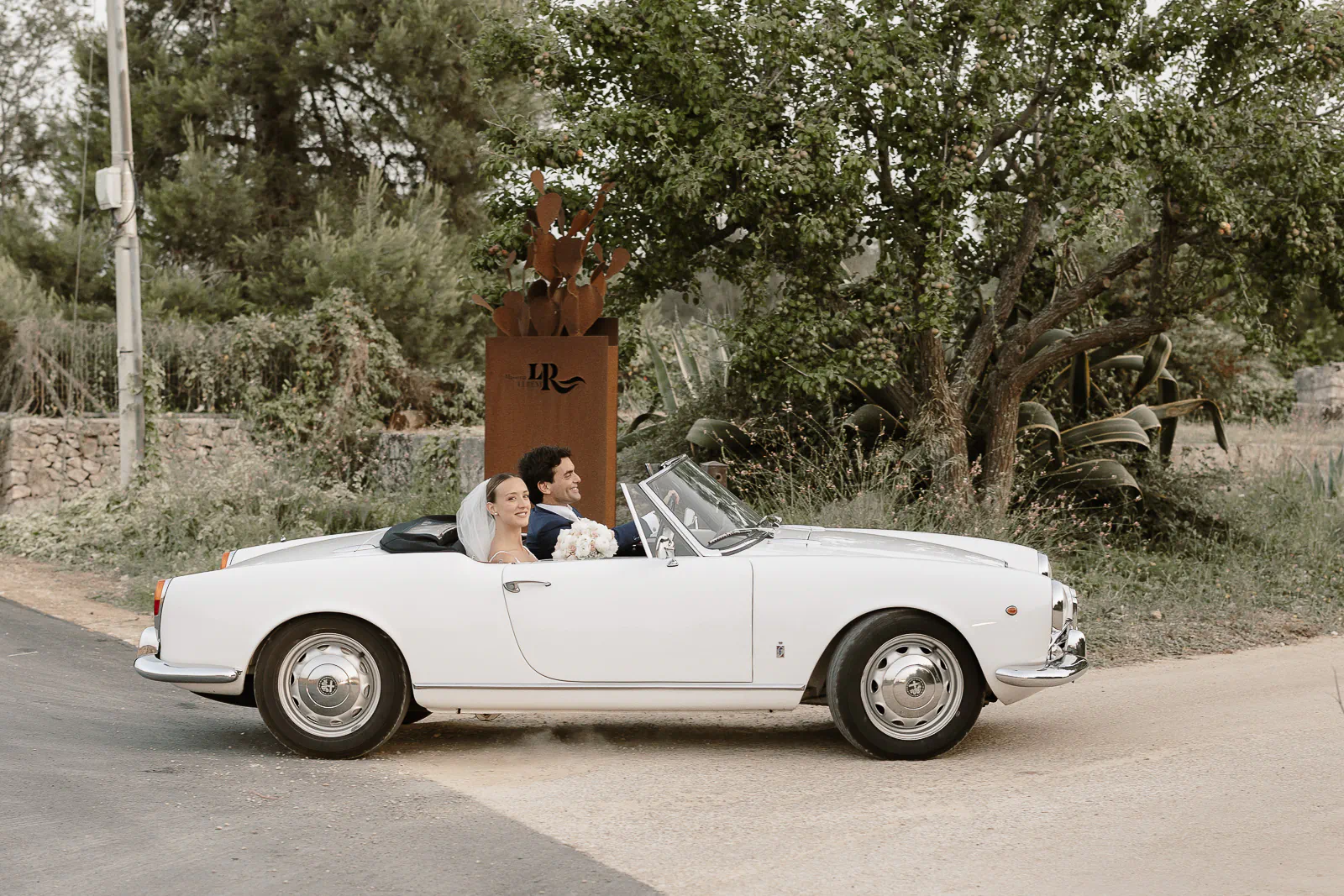 destination wedding puglia featuerd vogue
