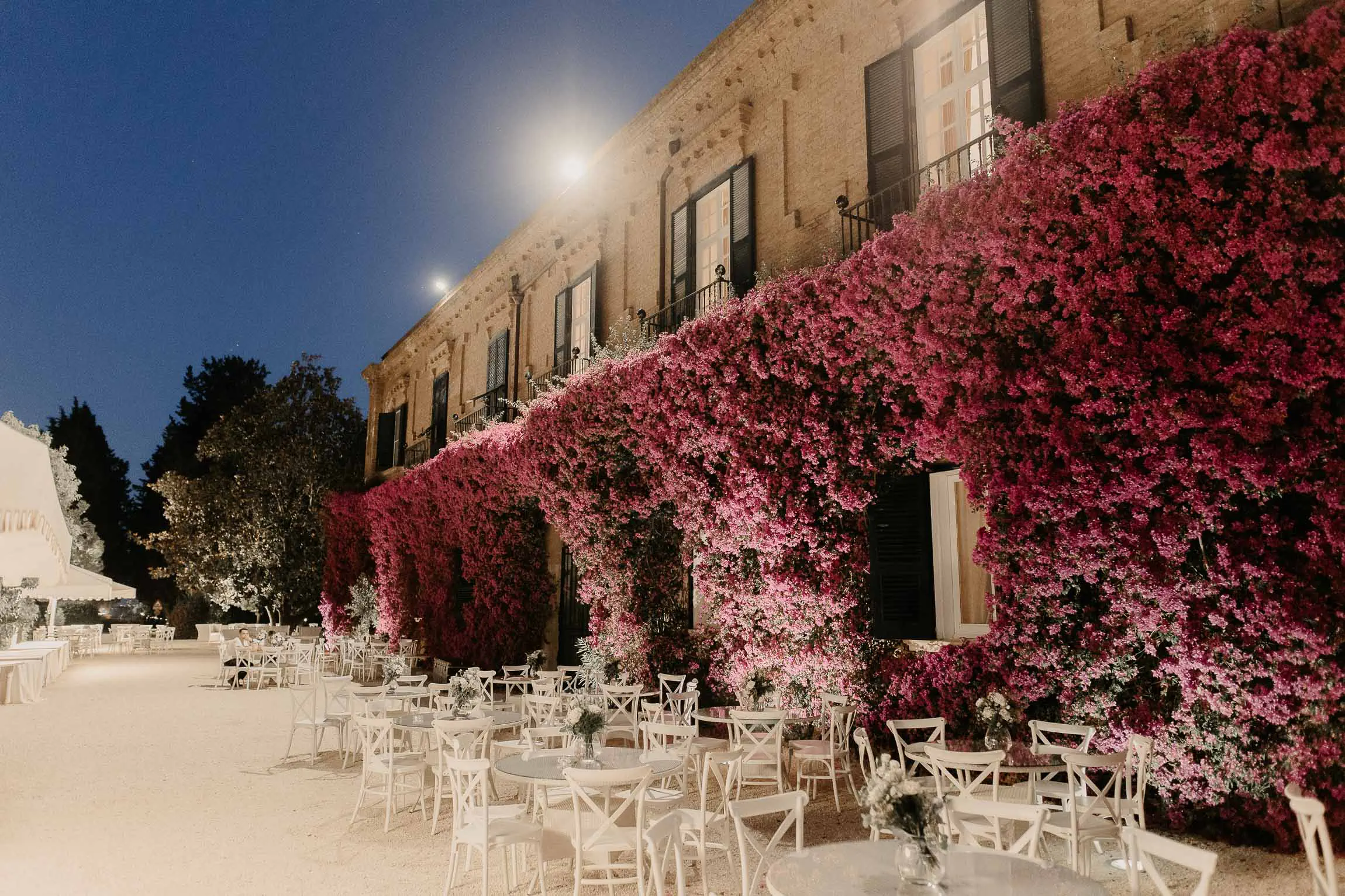 best wedding photographer tenuta visconti basilicata candid elegant luxury chic