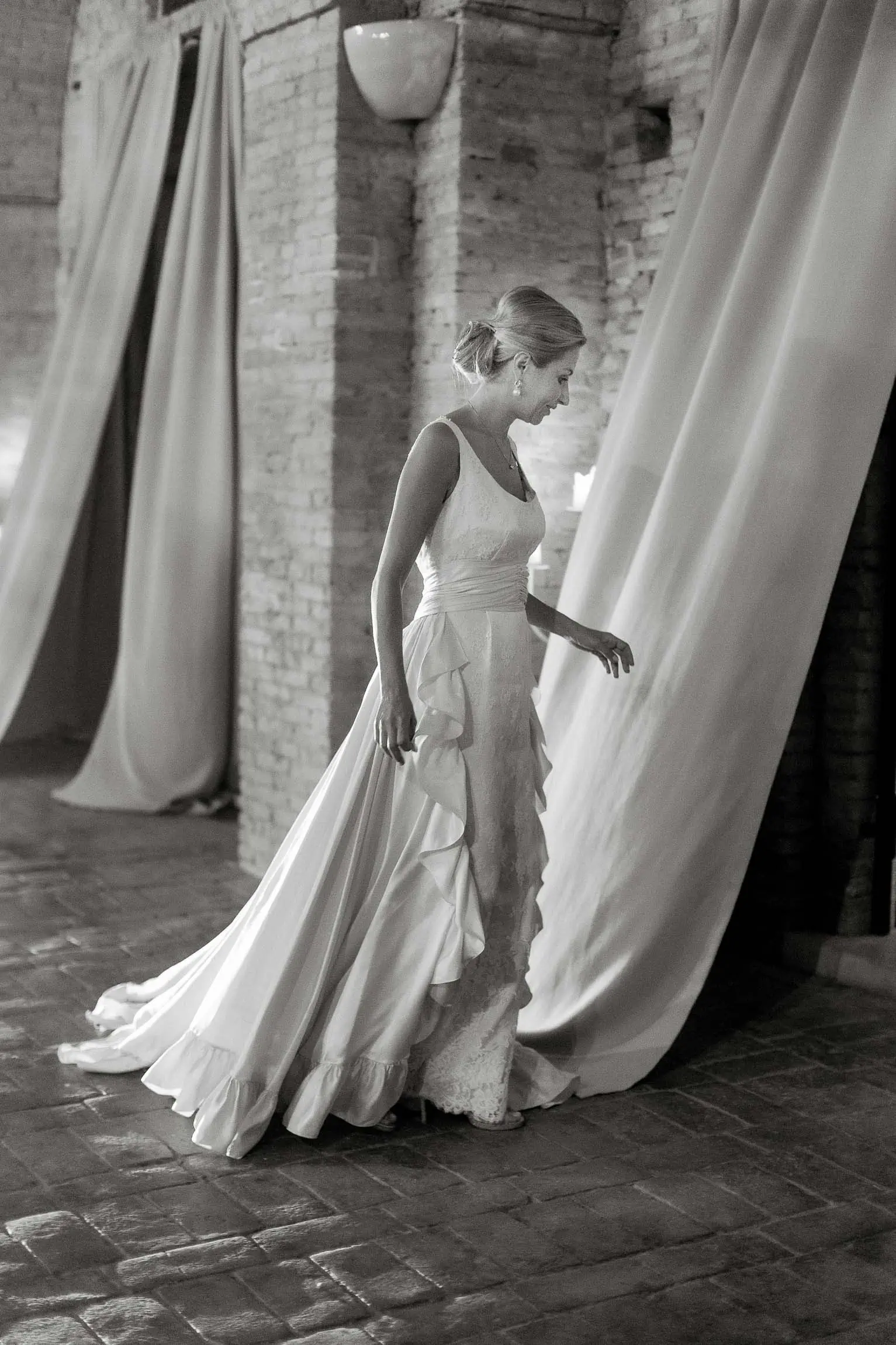 best wedding photographer tenuta visconti basilicata candid elegant luxury chic