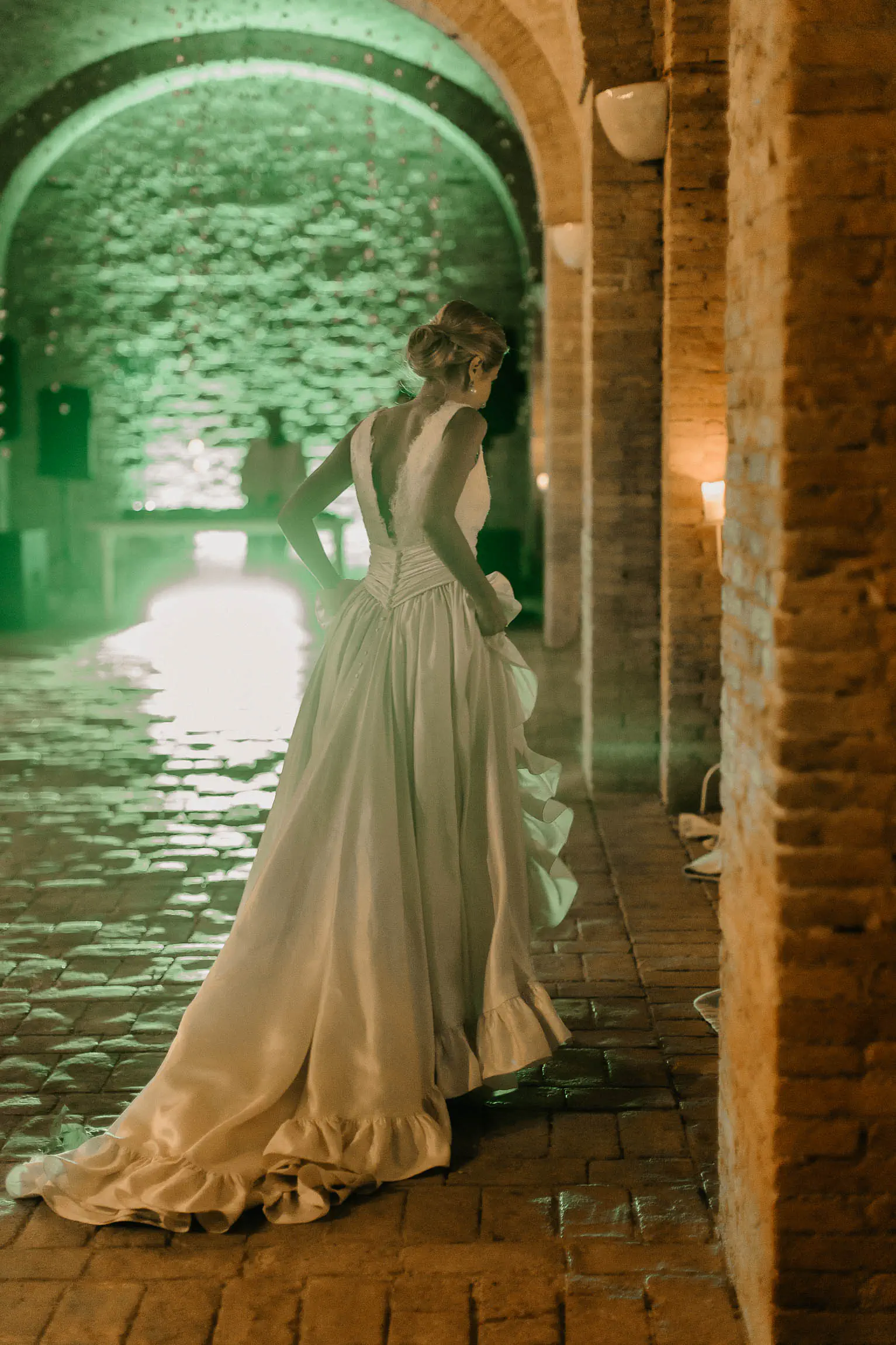 best wedding photographer tenuta visconti basilicata candid elegant luxury chic