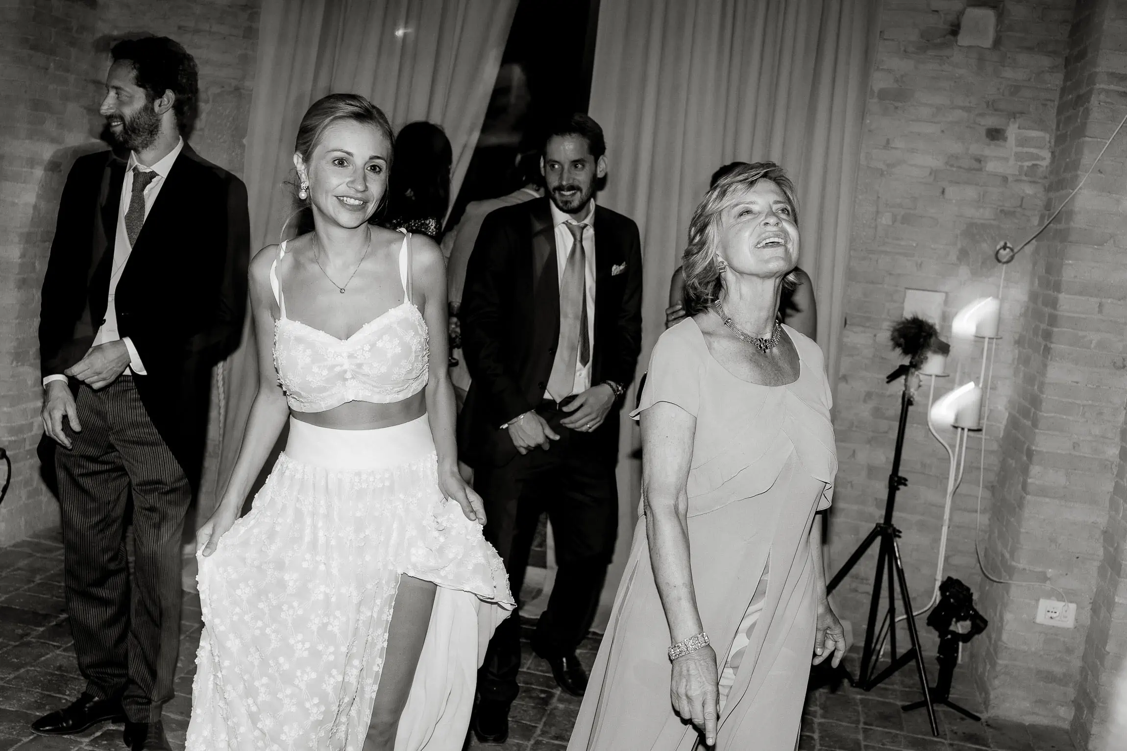 best wedding photographer tenuta visconti basilicata candid elegant luxury chic