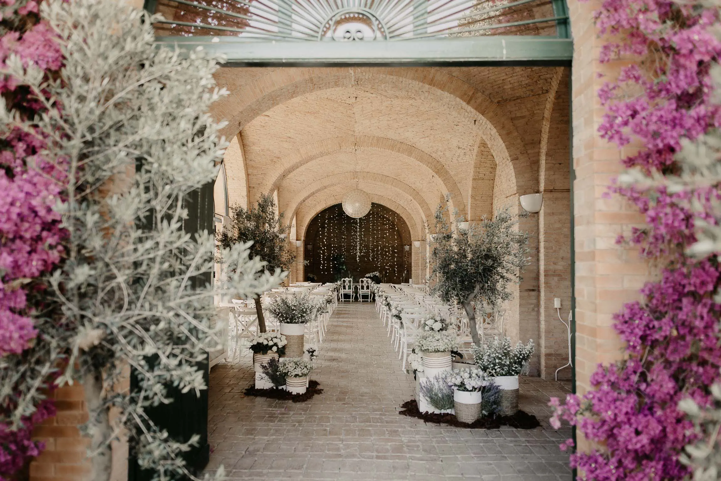 best wedding photographer tenuta visconti basilicata candid elegant luxury chic