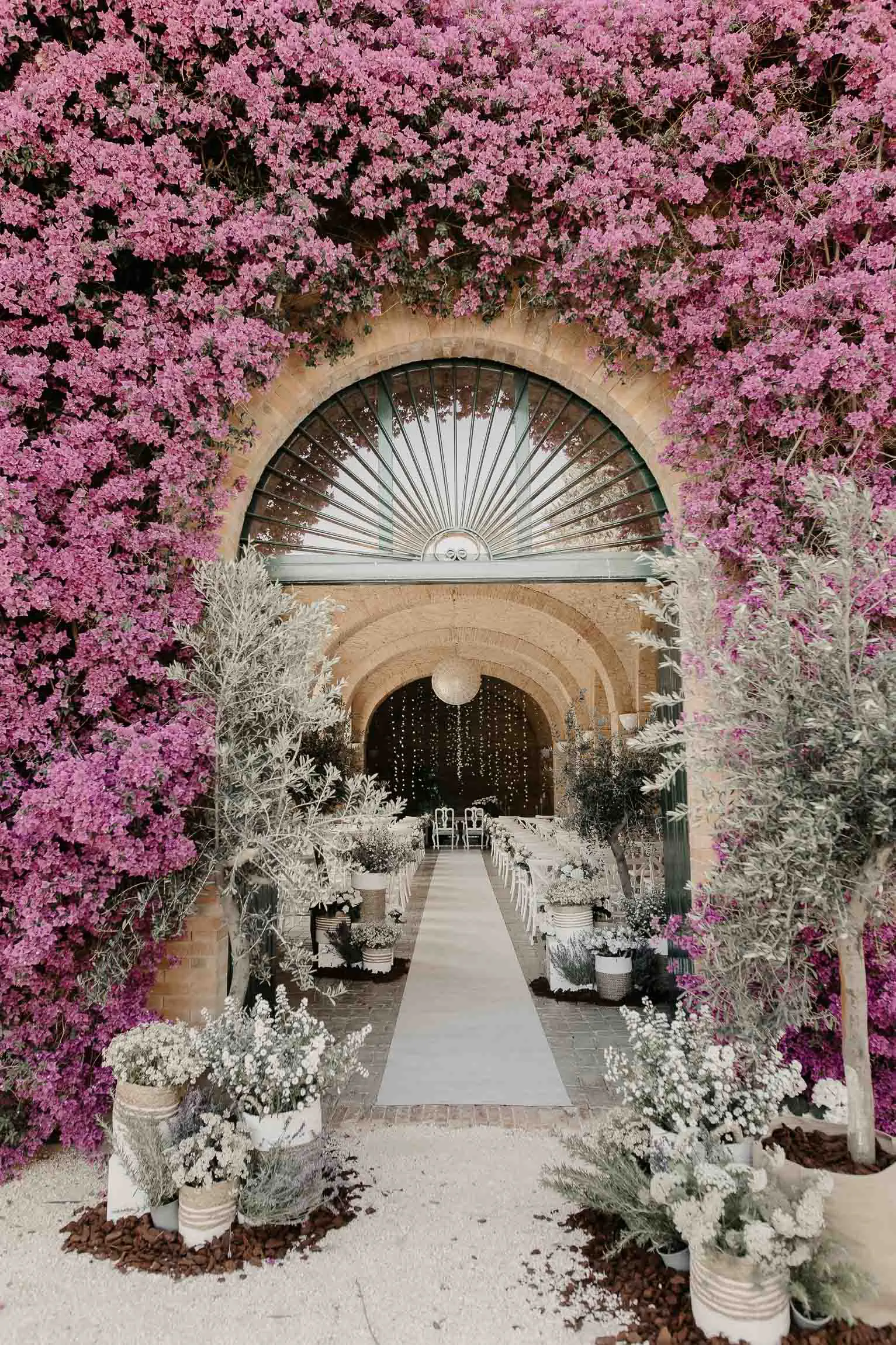 best wedding photographer tenuta visconti basilicata candid elegant luxury chic