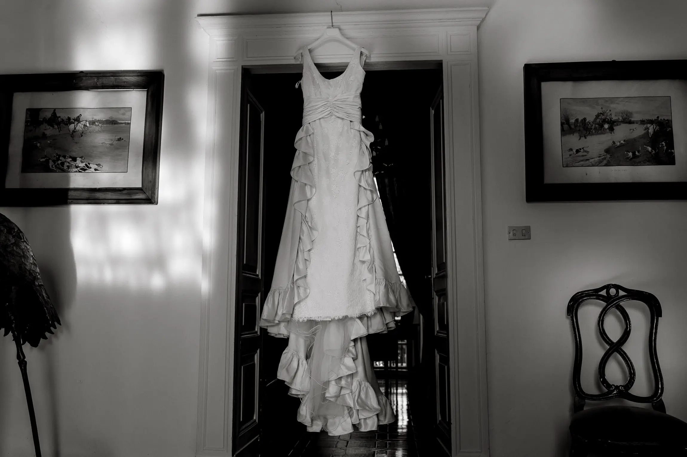 best wedding photographer tenuta visconti basilicata candid elegant luxury chic