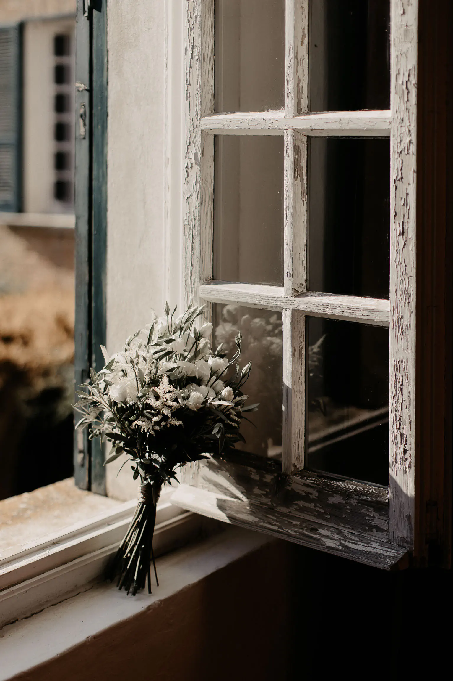 best wedding photographer tenuta visconti basilicata candid elegant luxury chic