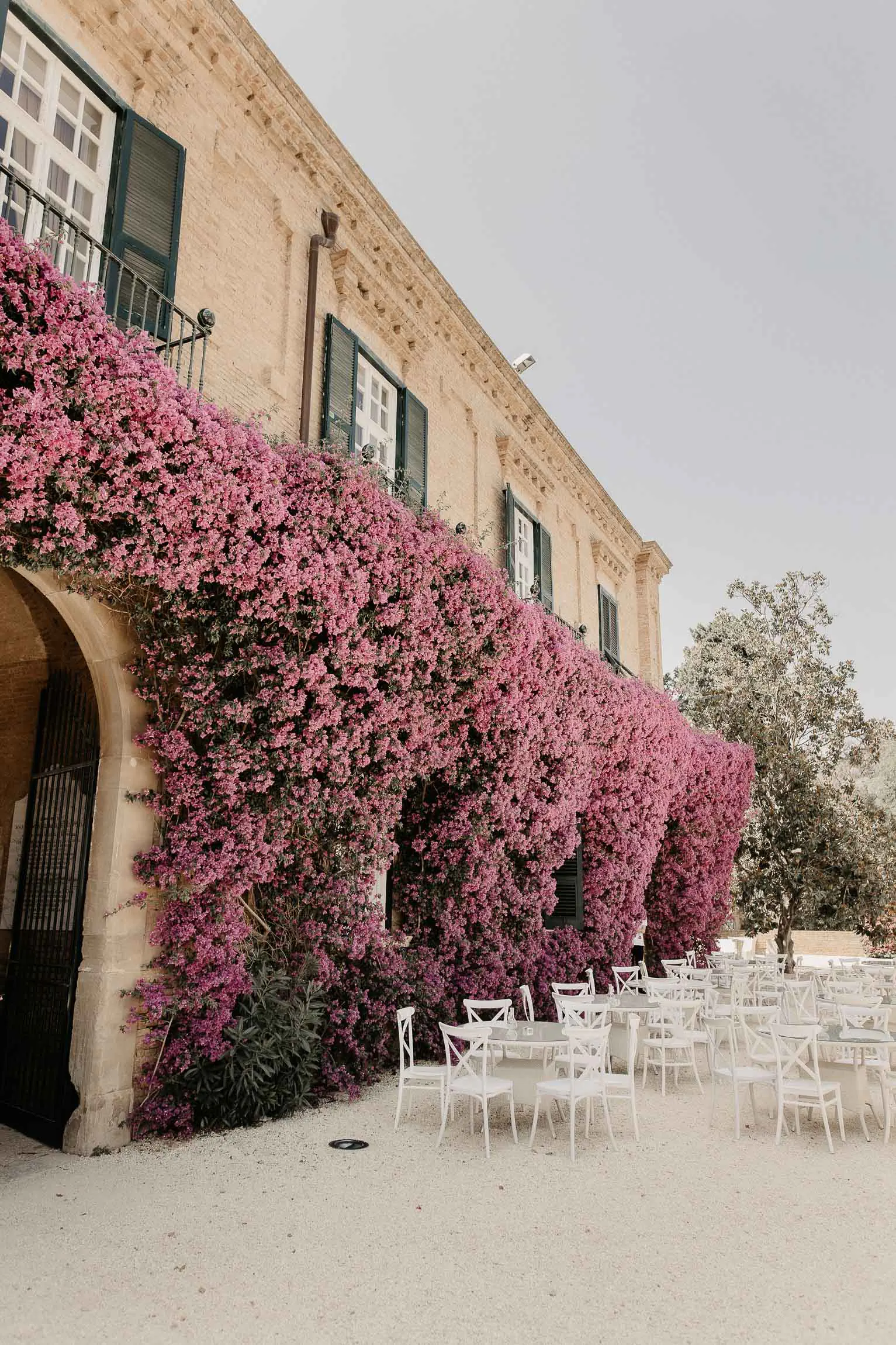 best wedding photographer tenuta visconti basilicata candid elegant luxury chic