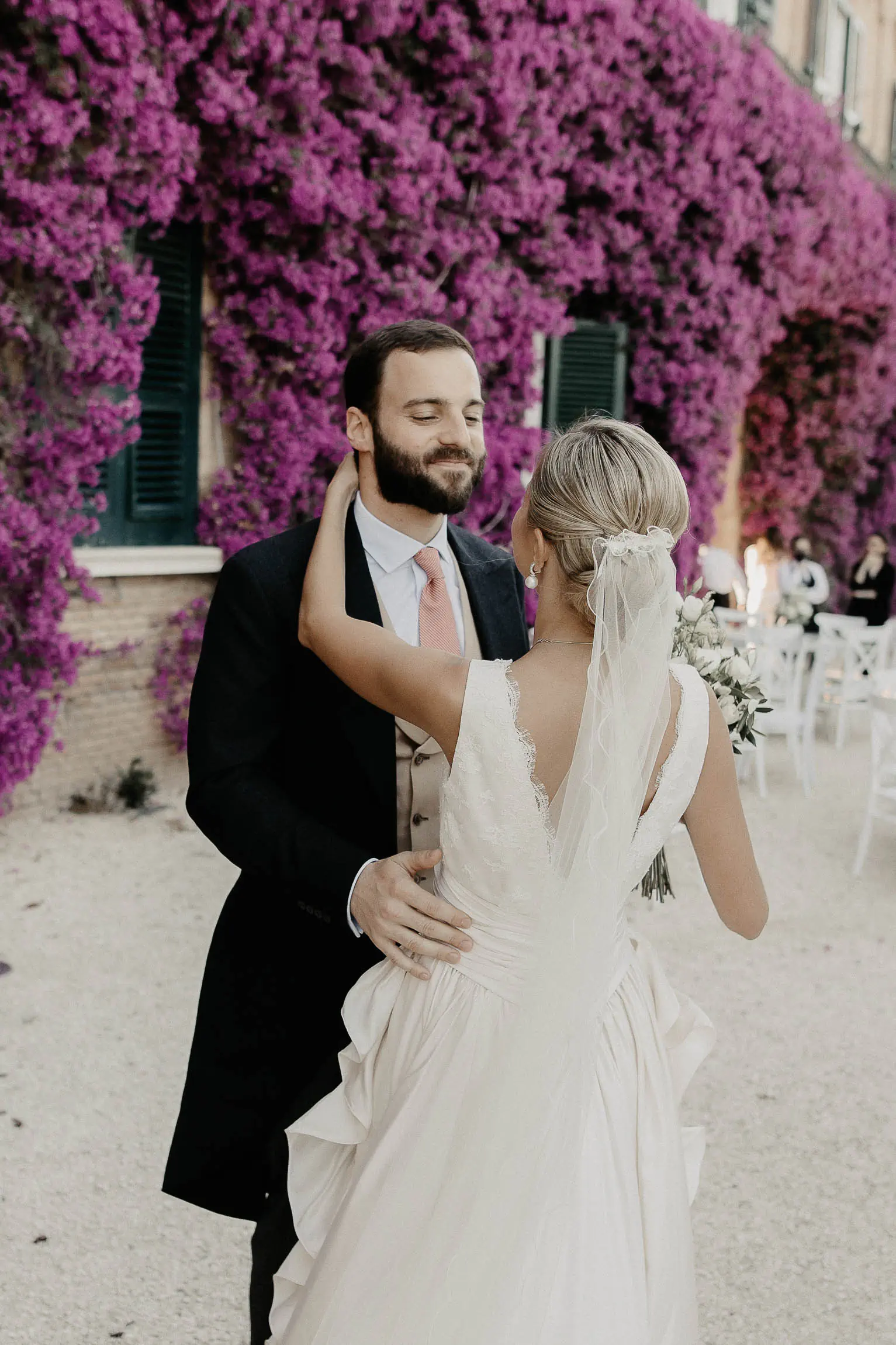 best wedding photographer tenuta visconti basilicata candid elegant luxury chic