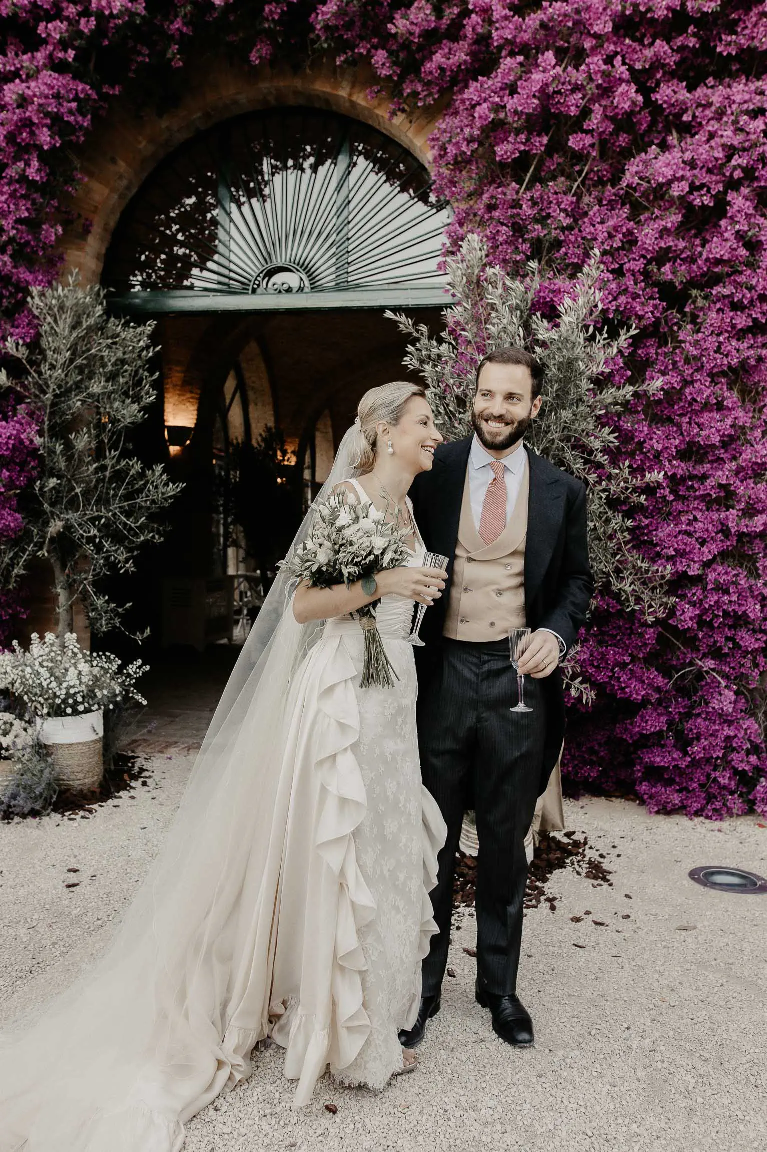 best wedding photographer tenuta visconti basilicata candid elegant luxury chic