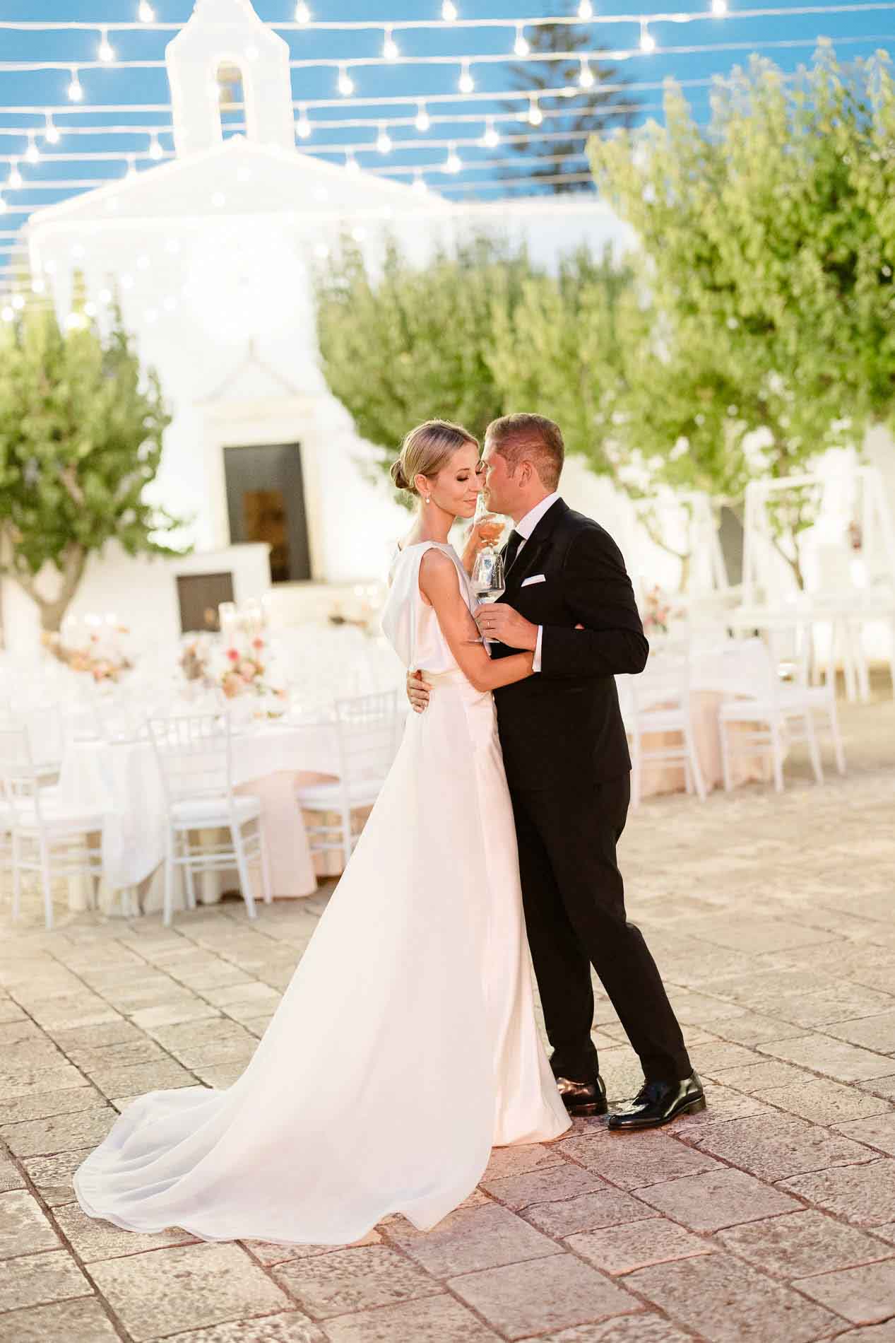 fotografo matrimonio puglia masseria montalbano classe elegante chic reportage