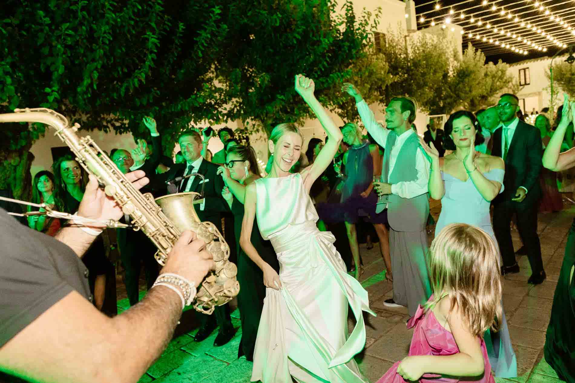 fotografo matrimonio puglia masseria montalbano classe elegante chic reportage