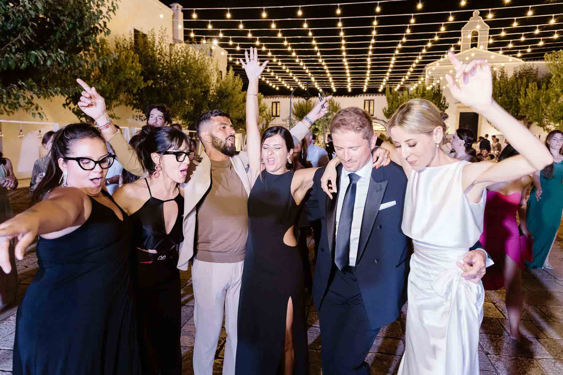 fotografo matrimonio puglia masseria montalbano classe elegante chic reportage