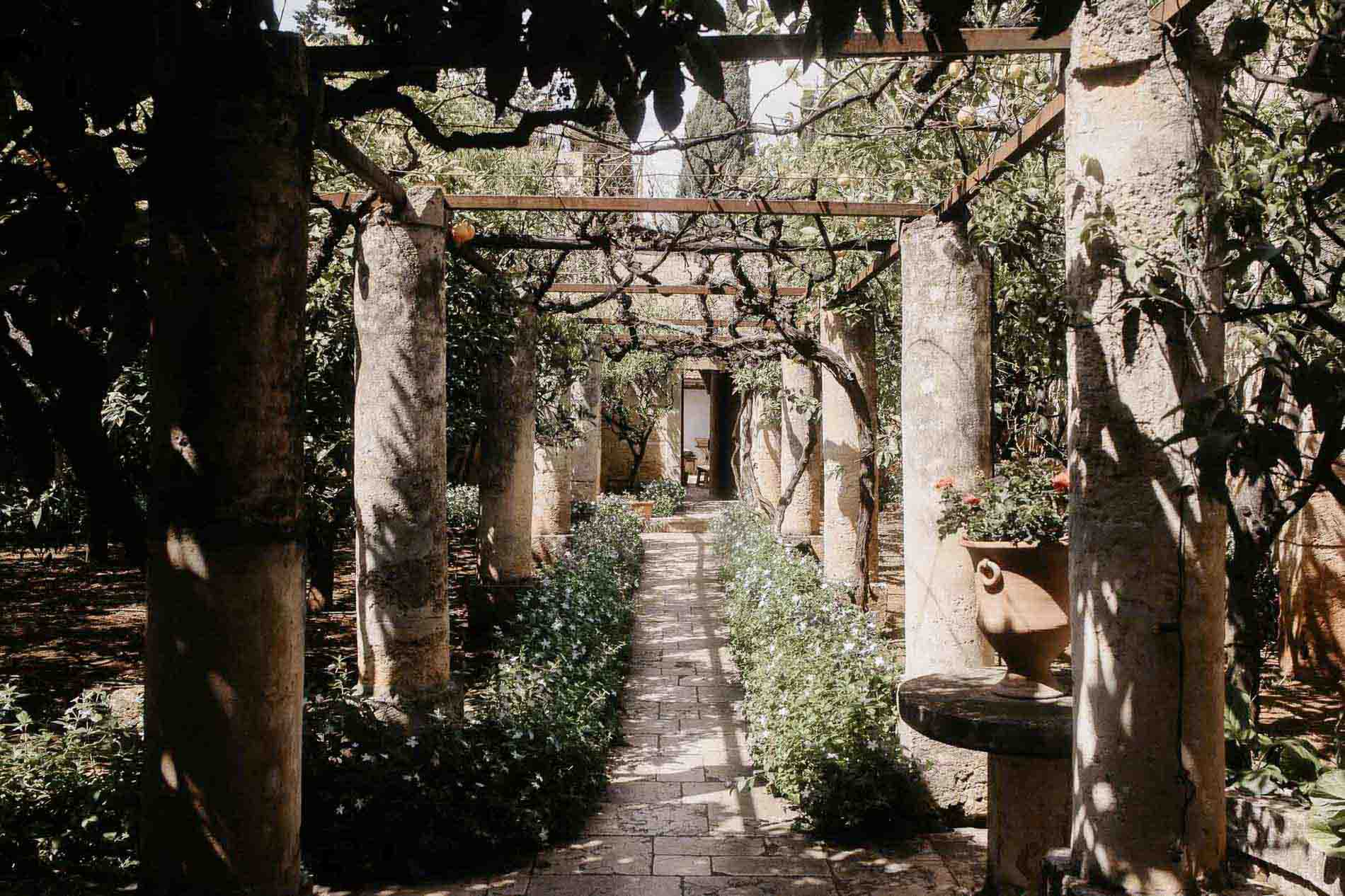 vins wedding photographer puglia masseria marzalossa fasano glamour