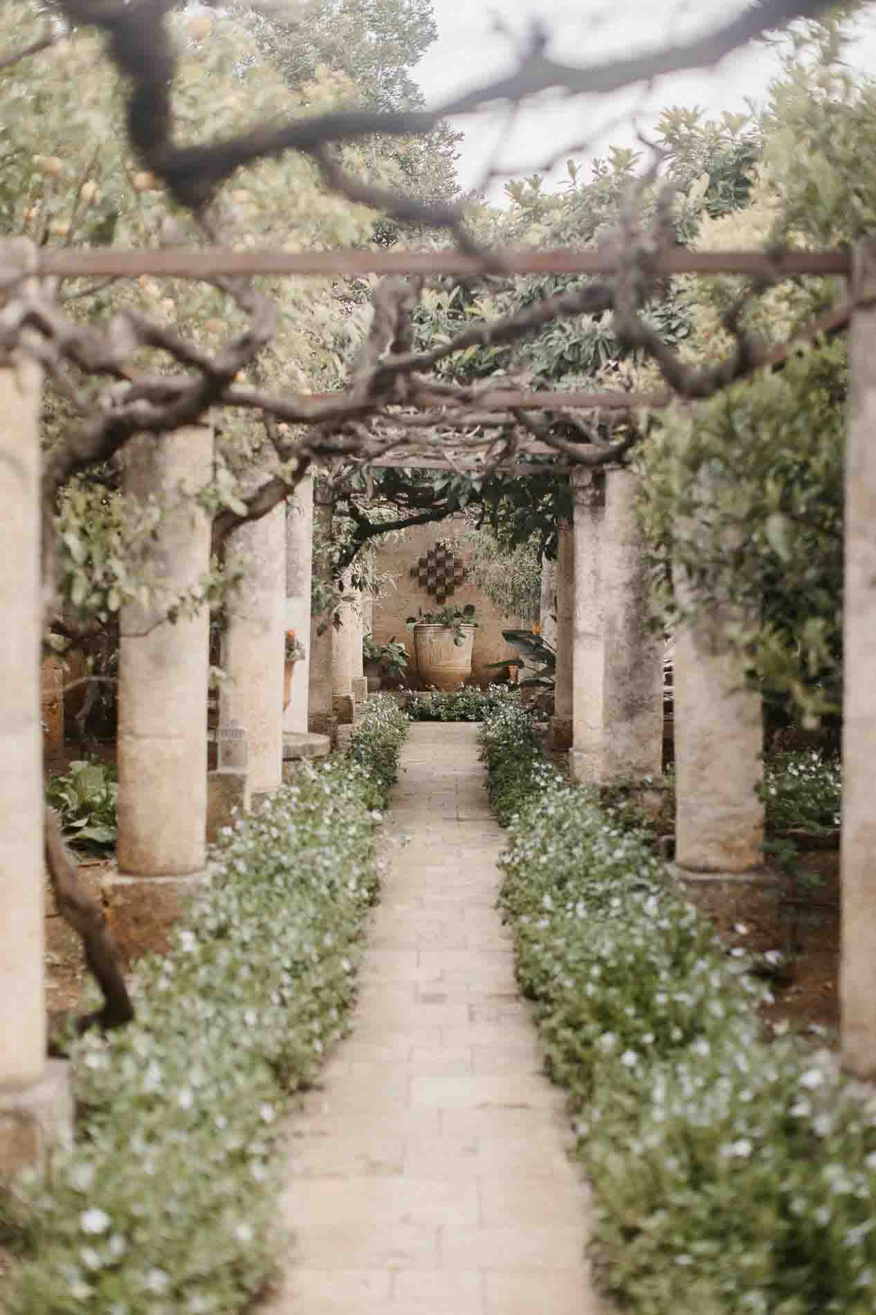 vins wedding photographer puglia masseria marzalossa fasano glamour