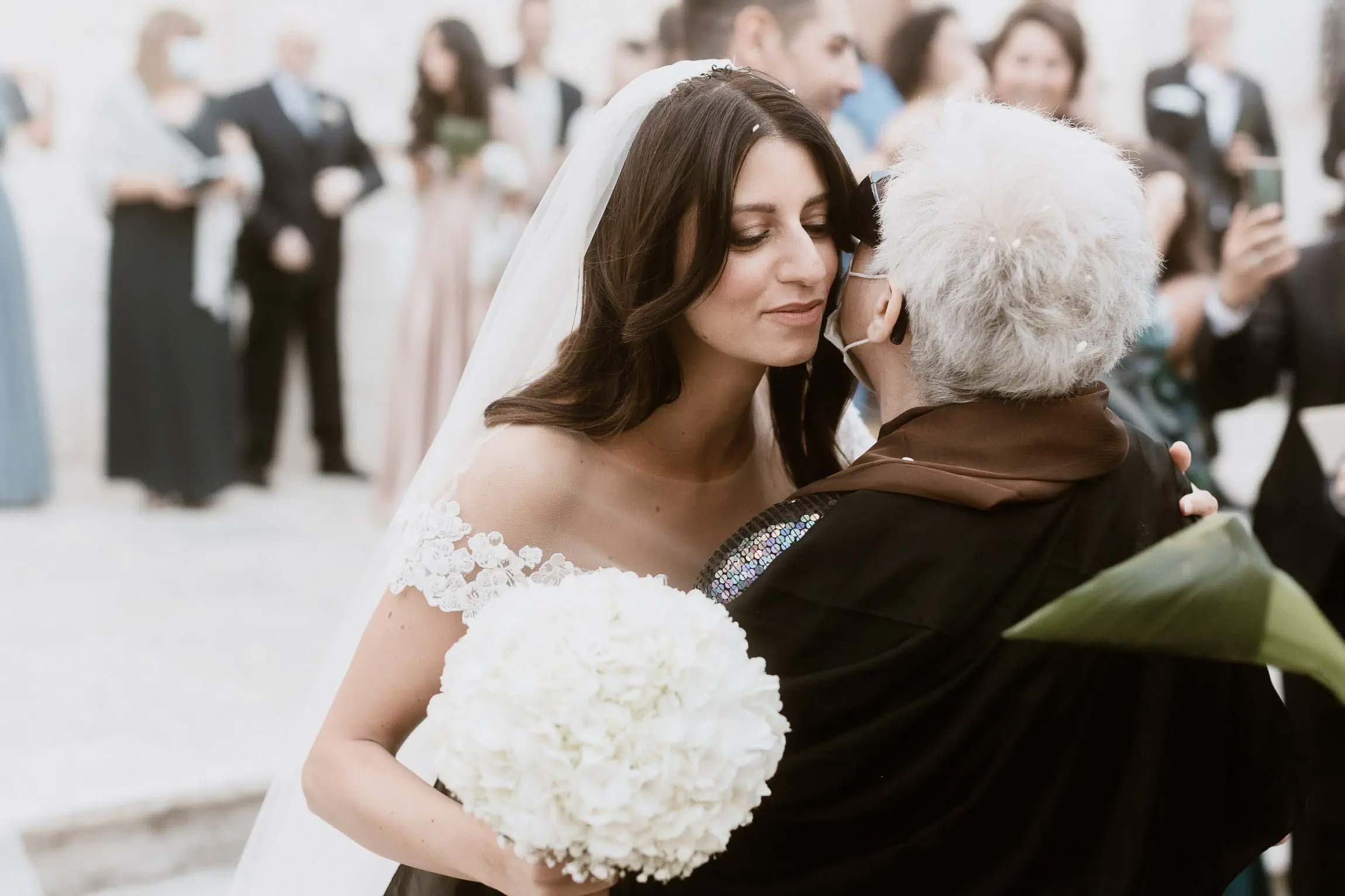 wedding photographer puglia luxury chic minimal masseria fasano san giovanni