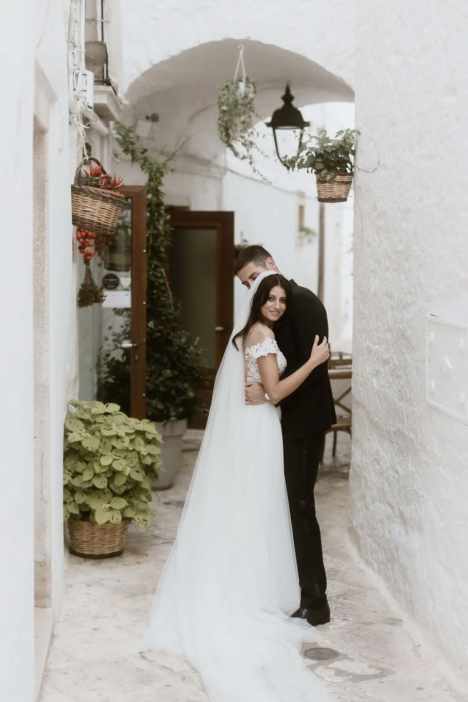 wedding photographer puglia luxury chic minimal masseria fasano san giovanni