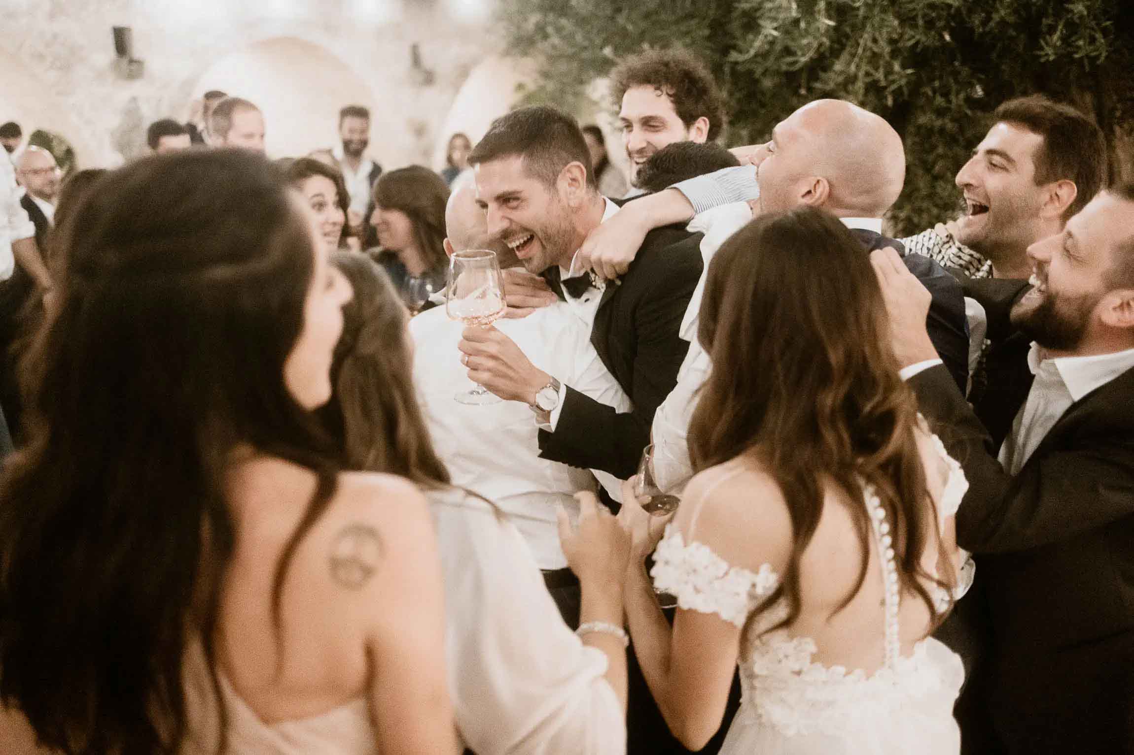 wedding photographer puglia luxury chic minimal masseria fasano san giovanni